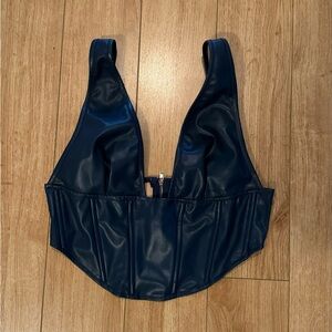 Pretty little thing top